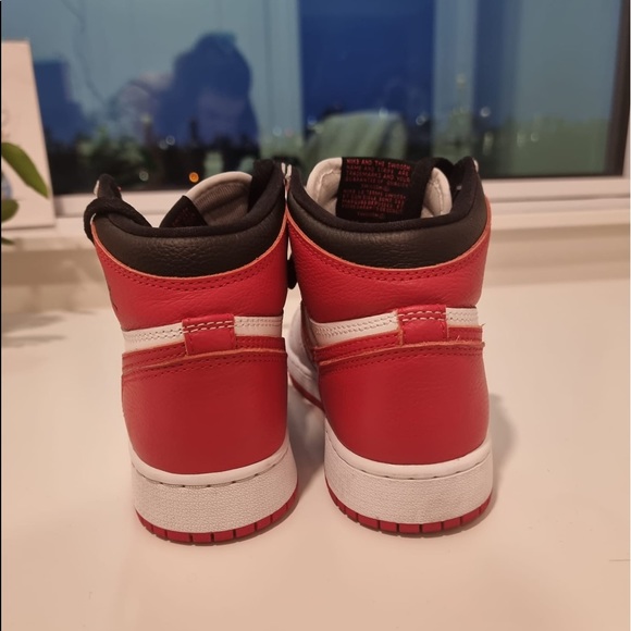 Nike Jordan one retro high og for sale size eu 36/ uk 3.5. Worn for 3 hours - Picture 2 of 4